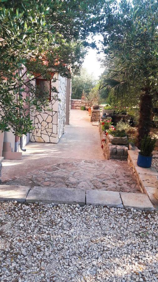 Apartman Rabatin Sveti Filip i Jakov Esterno foto